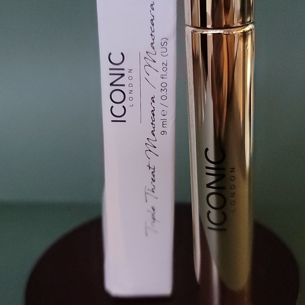 Iconic London Triple Threat Mascara - Picture 3 of 9